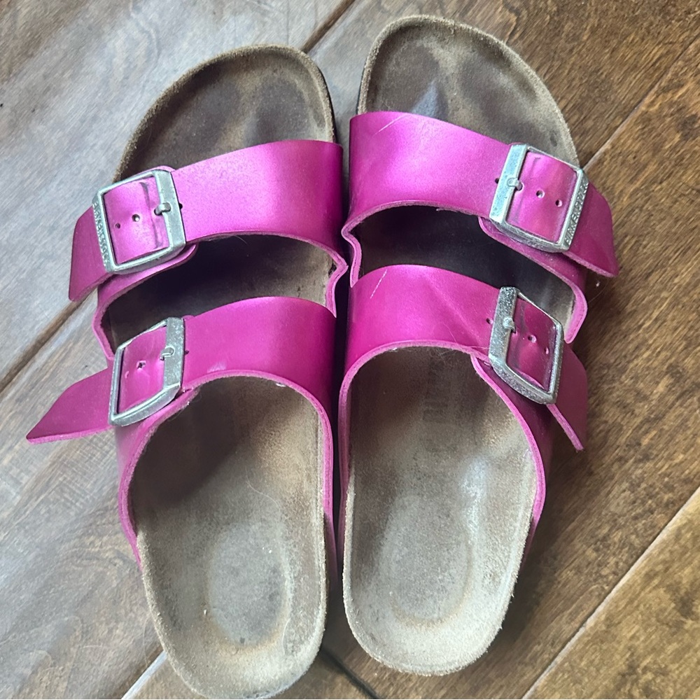 Cute hot pink metallic Birkenstocks size 38, well loved but plenty of life left